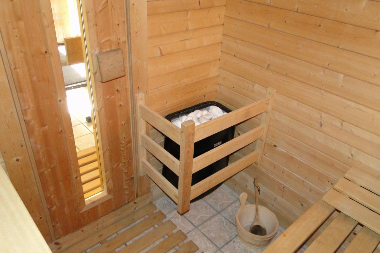Gite 295 Montagnes Du Jura Avec Spa Et Sauna Classe 3 Etoiles Foncine-le-Haut Ngoại thất bức ảnh