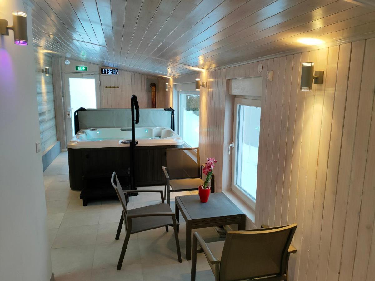 Gite 295 Montagnes Du Jura Avec Spa Et Sauna Classe 3 Etoiles Foncine-le-Haut Ngoại thất bức ảnh